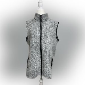 XX-Large Women’s Gray Black Thin Zip-Up Sherpa Vest w/ Two Front Pockets